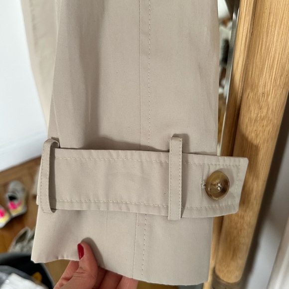 NWT MARELLA Light Beige Trench Coat with Button Front - Picture 6 of 10